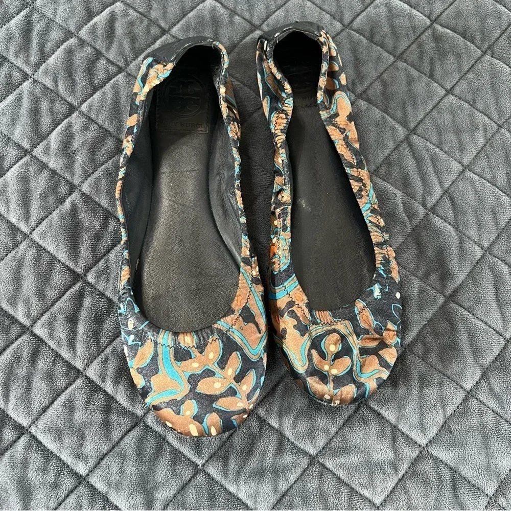 Tory Burch Ballet Flats Women’s 8.5 Shoes Floral Satin Round Toe